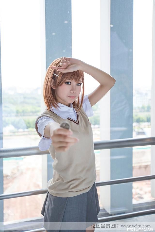 动漫展上的萌妹子们的清纯拍摄