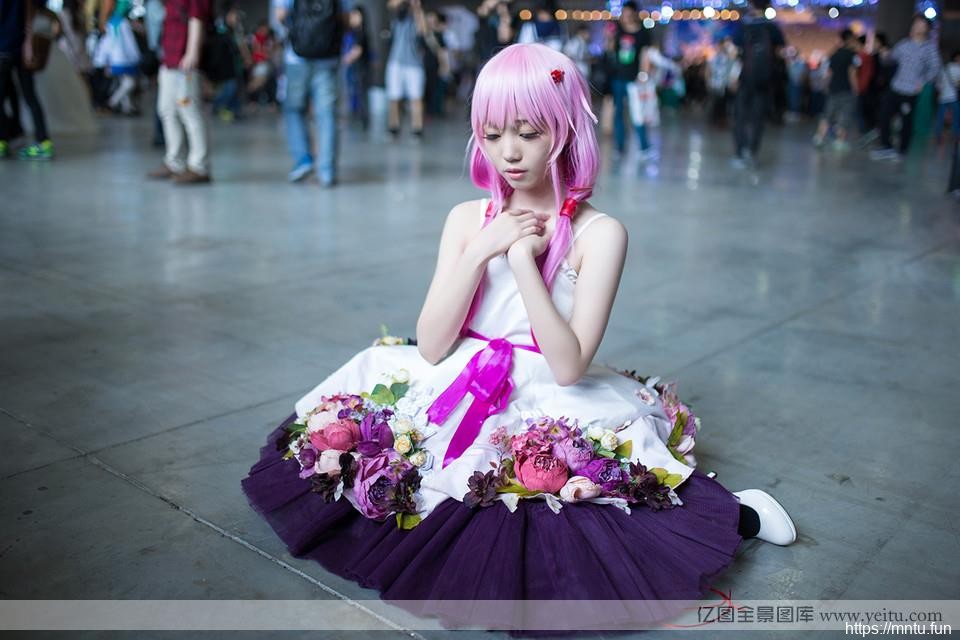 动漫展上的萌妹子们的清纯拍摄