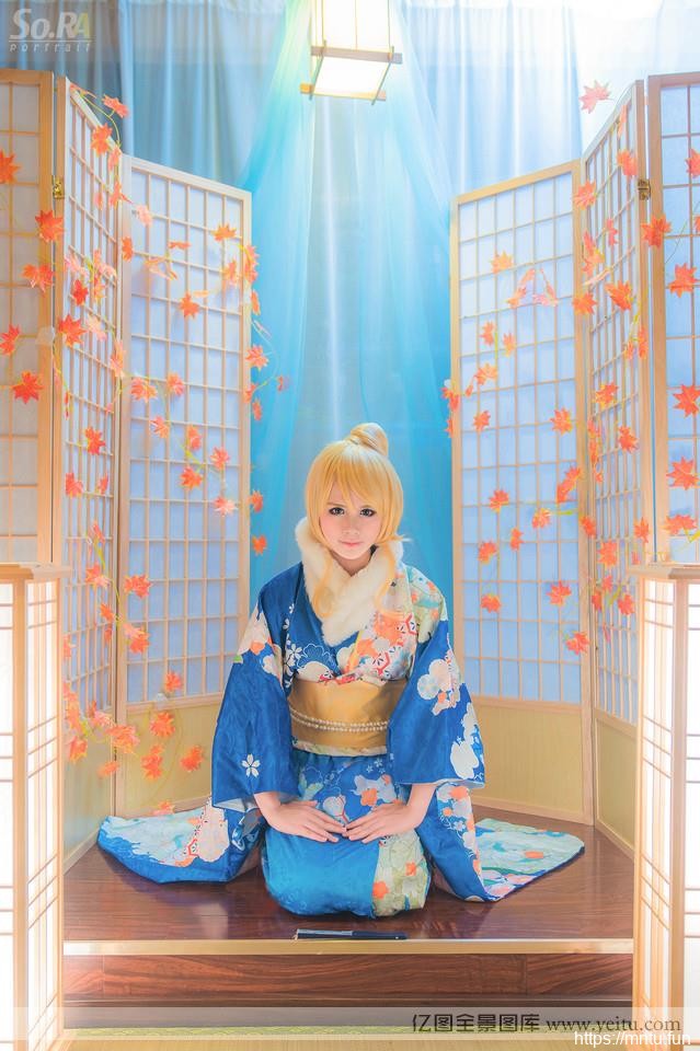 甜美白皙小妹身着和服COSPLAY