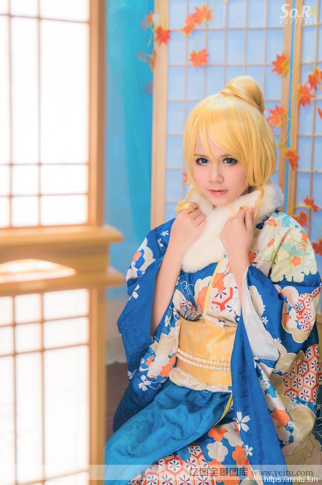 甜美白皙小妹身着和服COSPLAY