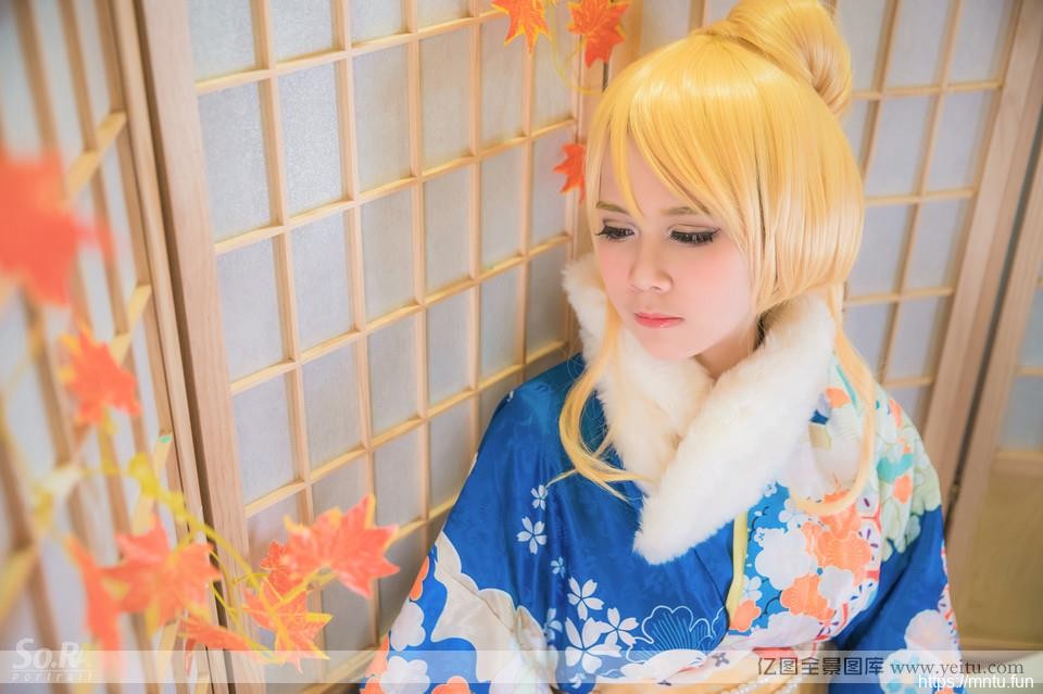 甜美白皙小妹身着和服COSPLAY