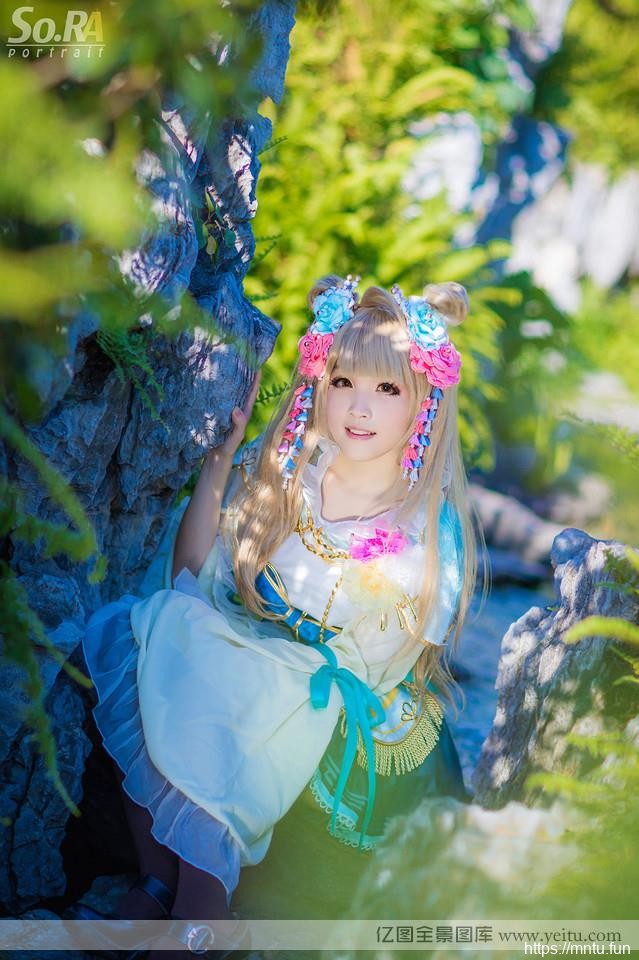 可爱美少女南小鸟纯情COS