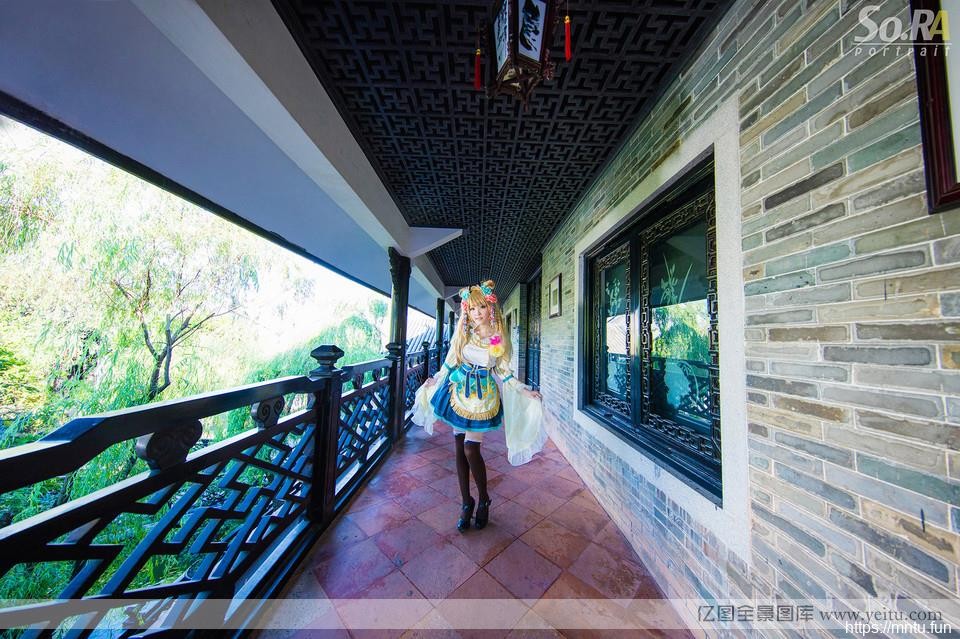 可爱美少女南小鸟纯情COS