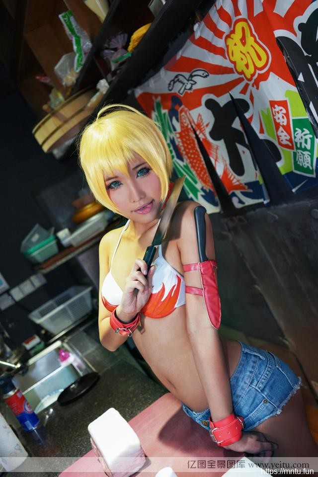 食戟之灵肉魅性感火辣COS