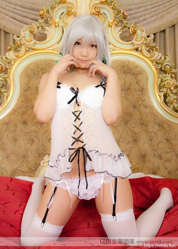 青春美少女莲妹大尺度诱惑COSPLAY
