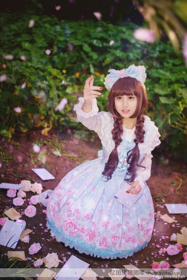 超萌沮纯小萝莉可爱迷人COSPLAY