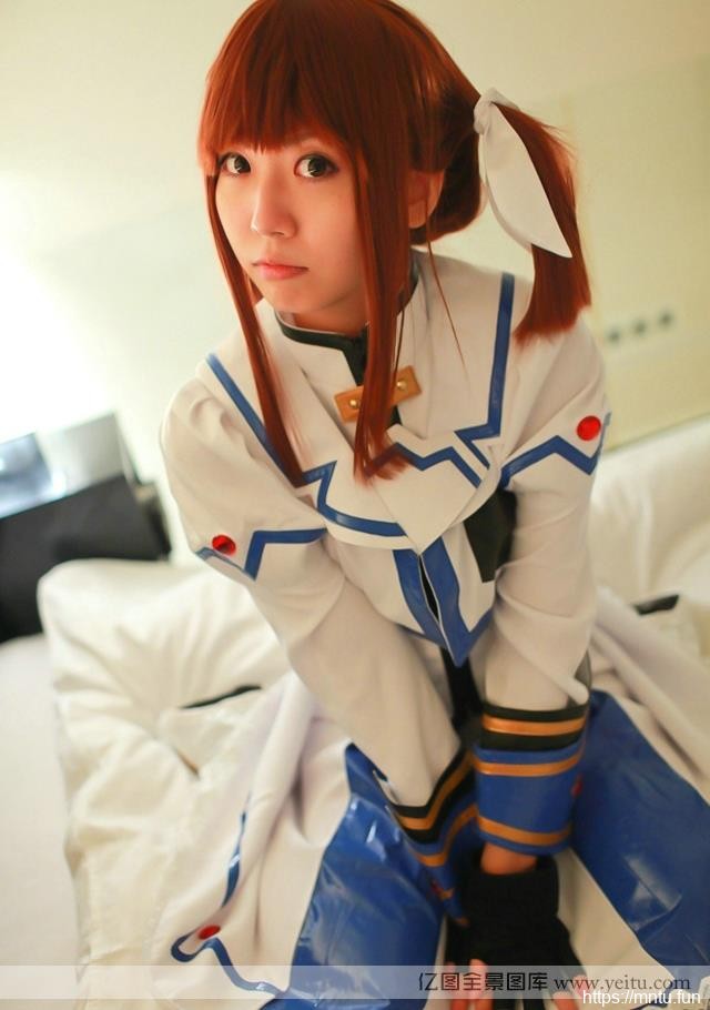 日系清纯美女性感迷人绝色姿态