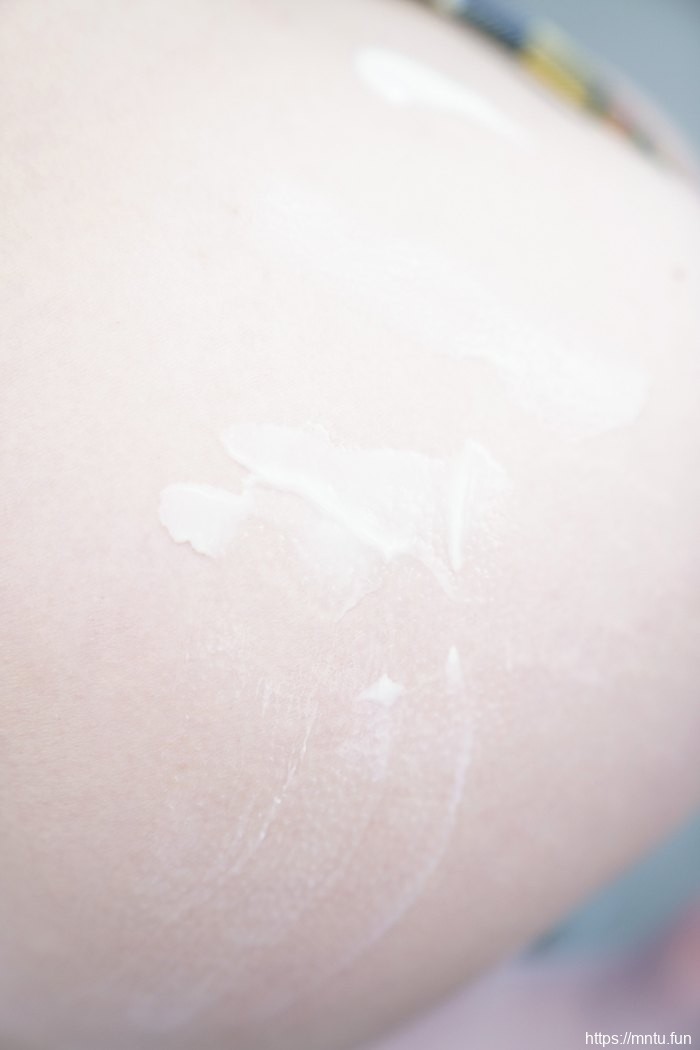 童颜巨乳UU酱吊带秀爆乳勾魂夺魄