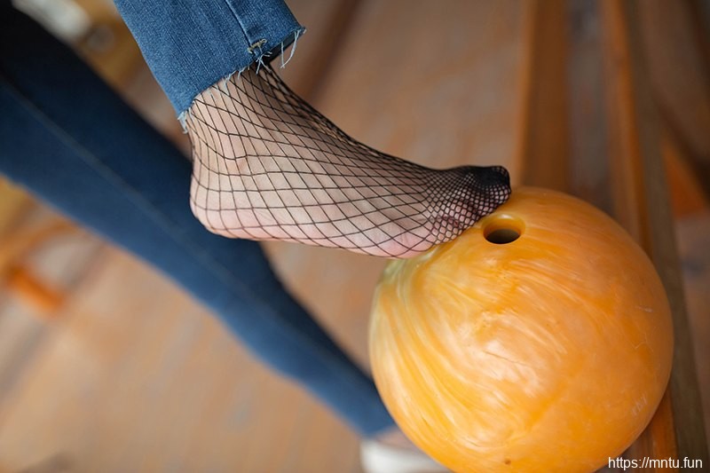 运动女神陆萱萱网袜包臀性感外露