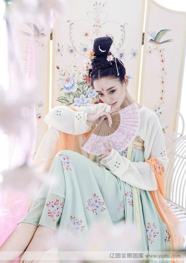 青春美少女唯美武媚娘c完美cosplayosplay