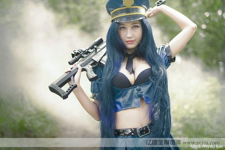 性感美女热cosplay大尺度辣制服诱惑cosplay
