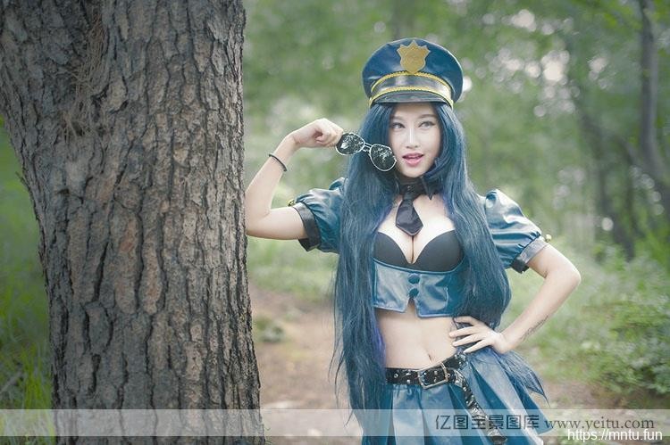 性感美女热cosplay大尺度辣制服诱惑cosplay