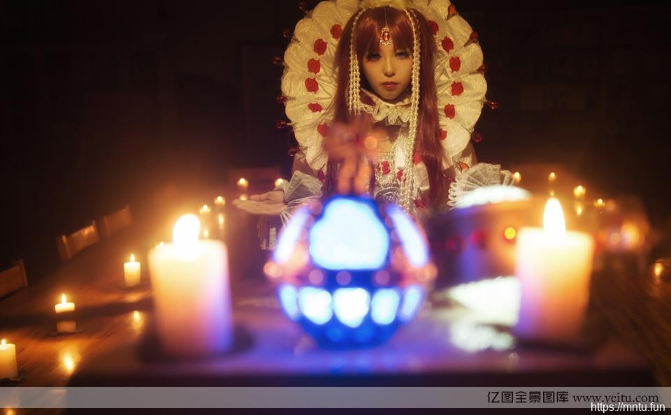 气场女王美艳cosp网上cosplaylay写真拍摄