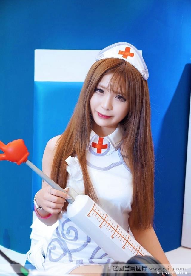 动漫展诱惑美艳护士coslolita和cosplayplay制服诱惑