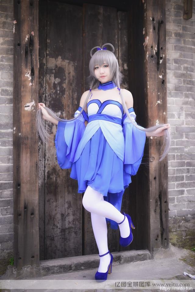 清新小可爱美妹cosplay演绎cosplay明星性感无限