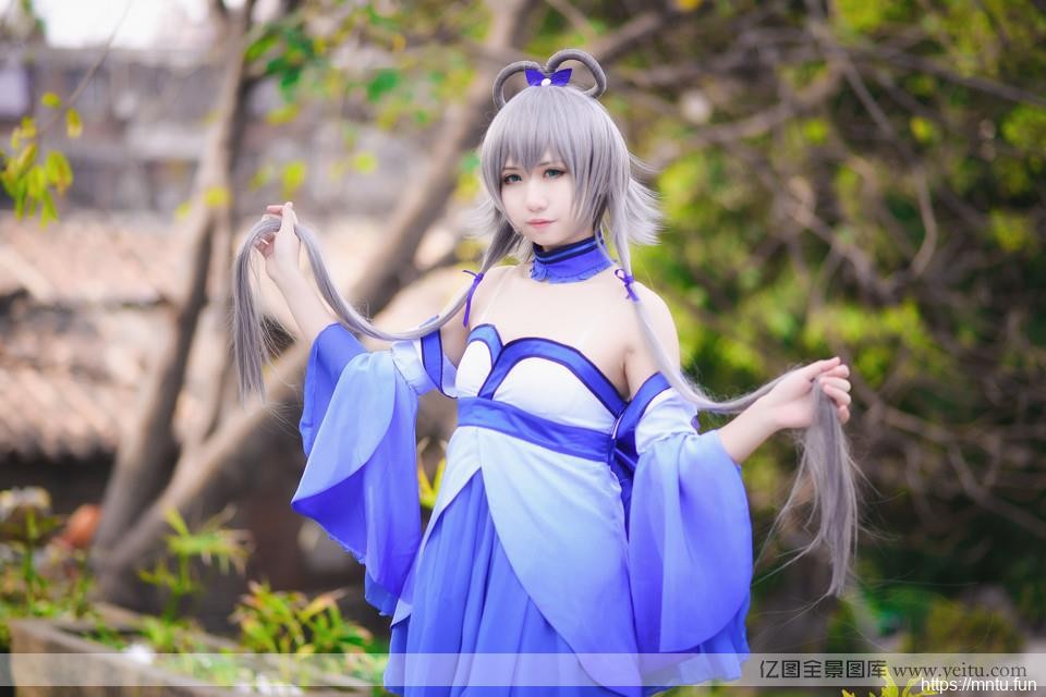 清新小可爱美妹cosplay演绎cosplay明星性感无限