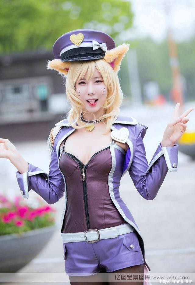 清纯可爱cosplay大尺度福利照小美女性感狐狸cosplay