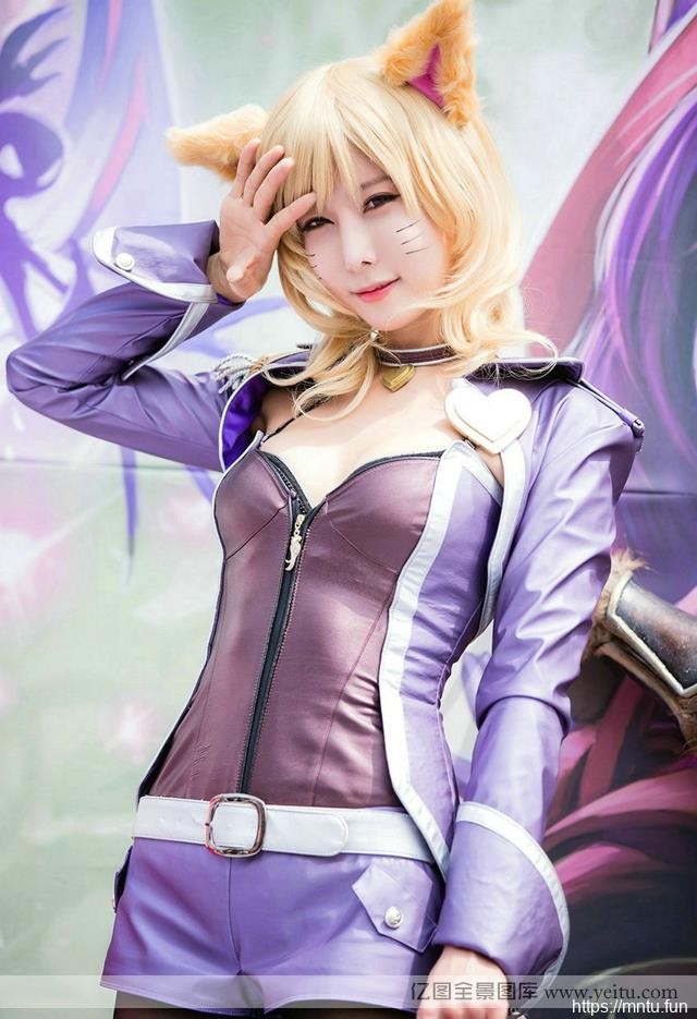 清纯可爱cosplay大尺度福利照小美女性感狐狸cosplay