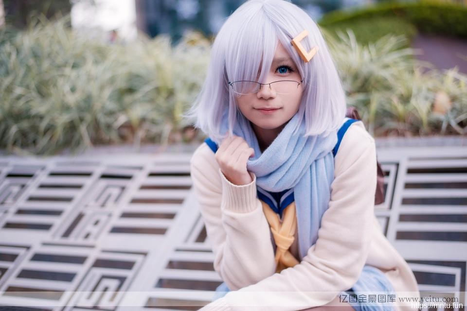 可爱萝莉黑丝美腿cospvrcosplayxlay