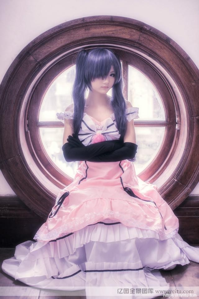 粉嫩白皙cosplay壁纸娃娃脸美女华丽cosplay