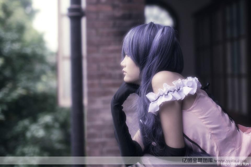 粉嫩白皙cosplay壁纸娃娃脸美女华丽cosplay