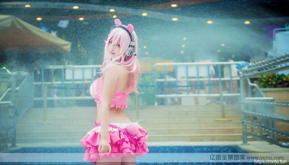 粉嫩白皙性感cosplay系列女孩cosplay写真