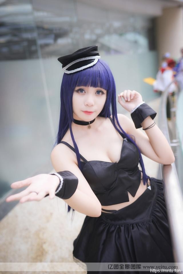 紫色可爱萌白丝长筒袜cosplay美女性感cosplay
