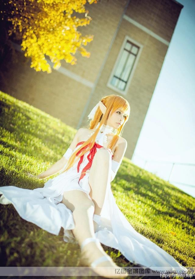 森林中的精灵少女cos动漫衣服cosplayplay