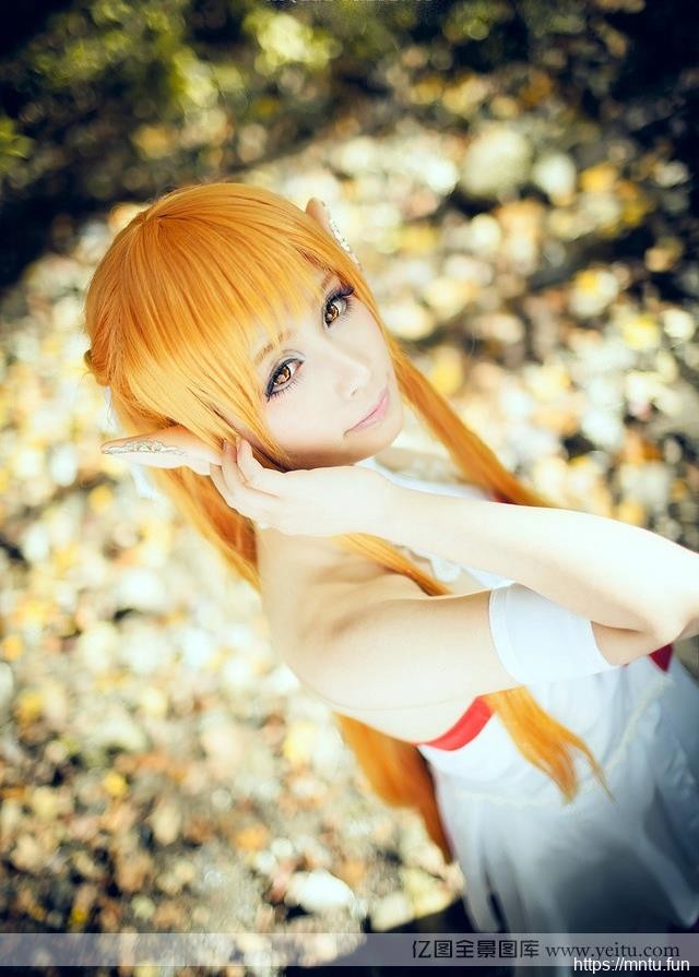 森林中的精灵少女cos动漫衣服cosplayplay