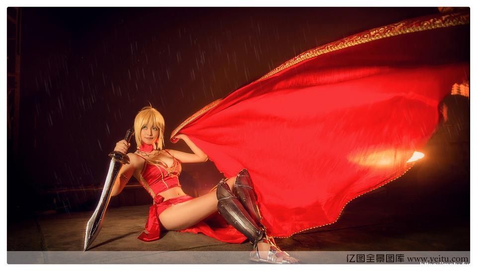 红衣少女热血co福利cossplay写真