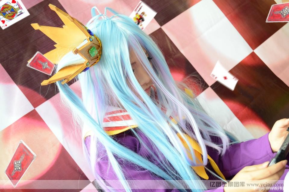 凌乱美眉气cosplay美女网质cosplay狂野写真