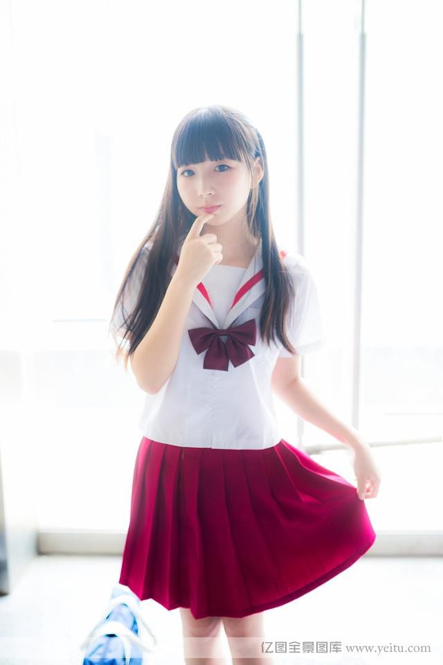 可爱萝莉的变身狐狸精cospcosplay动漫人物lay