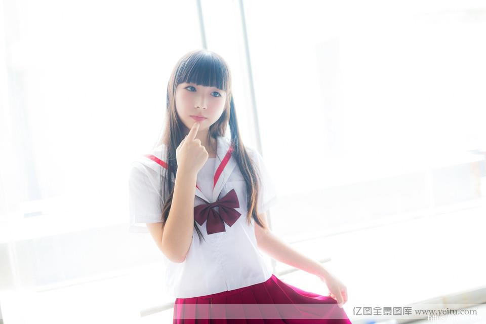 可爱萝莉的变身狐狸精cospcosplay动漫人物lay