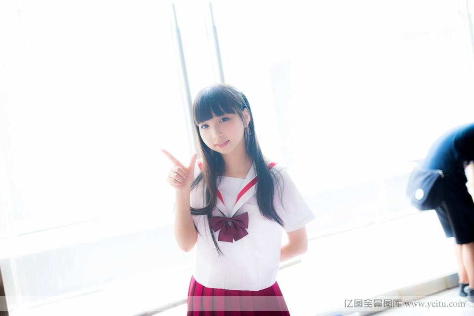 可爱萝莉的变身狐狸精cospcosplay动漫人物lay