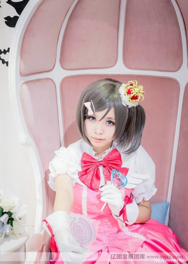 白皙可人粉嫩萝莉cospcosplay秀lay