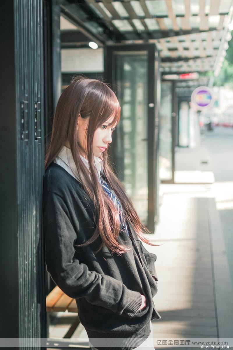 灰姑娘女cosplay网站孩涉谷凛cosplay