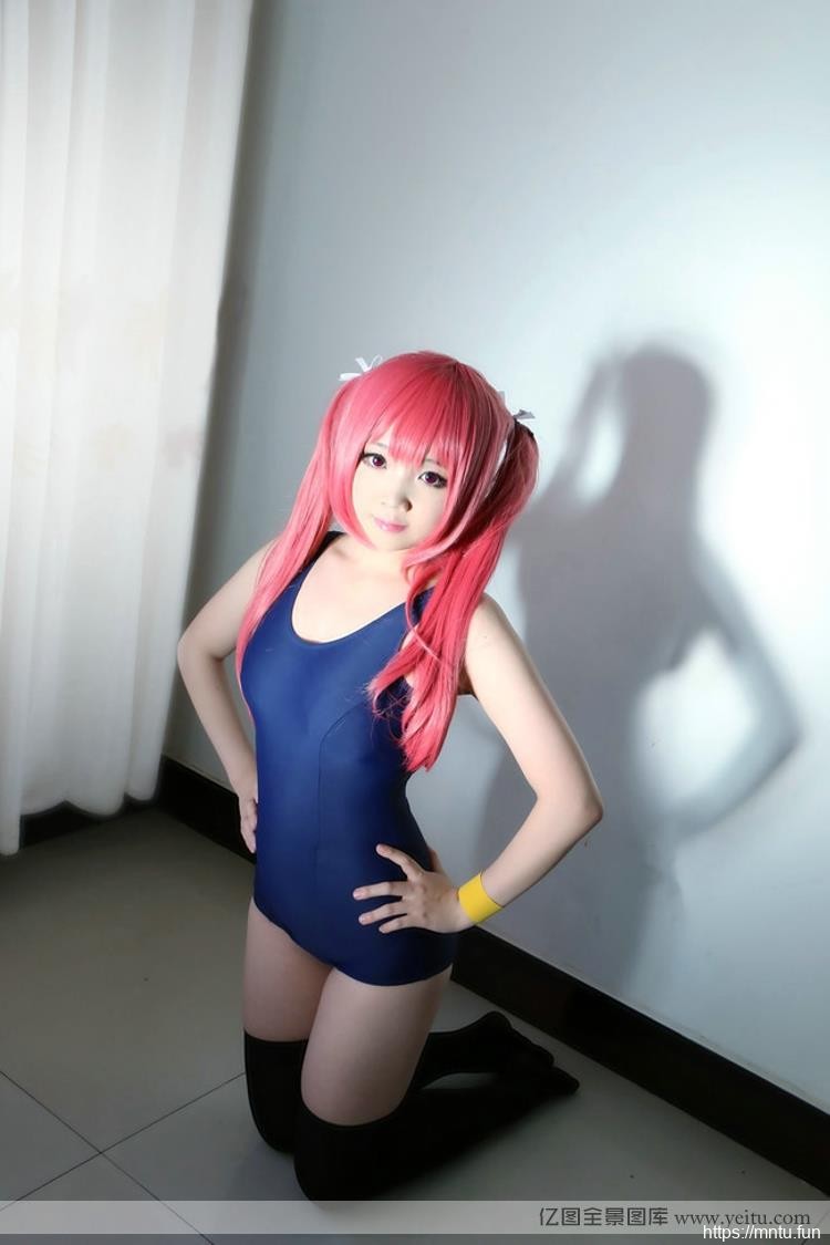 连体泳衣清纯少cosplay真人女cosplay性感迷人