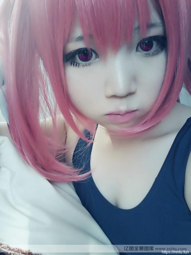 连体泳衣清纯少cosplay真人女cosplay性感迷人