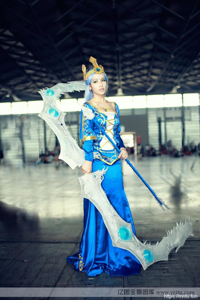 气质冷艳美女艾希Ice c同人cosplayosplay寒冰射手