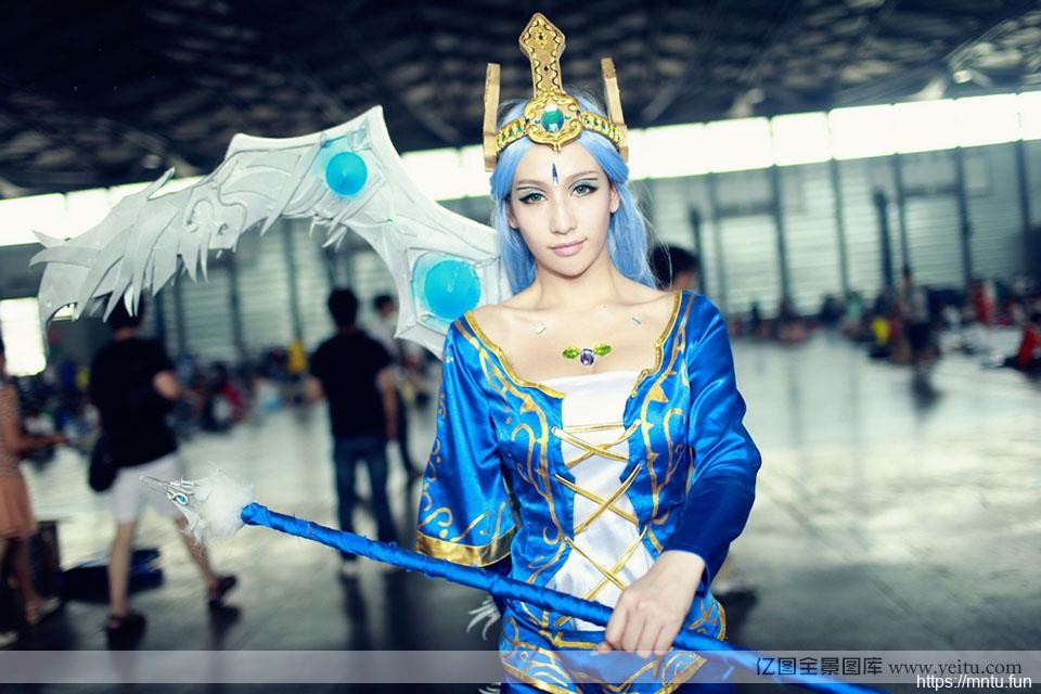 气质冷艳美女艾希Ice c同人cosplayosplay寒冰射手