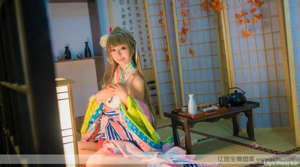甜美面孔少女清纯c白丝长筒袜cosplayosplay