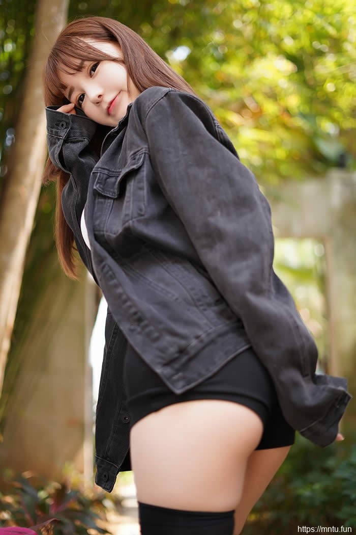 巨乳迷妹UU酱嫩滑豪乳玉腿惹人爱