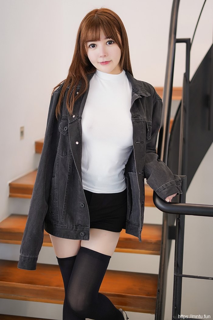 巨乳迷妹UU酱嫩滑豪乳玉腿惹人爱