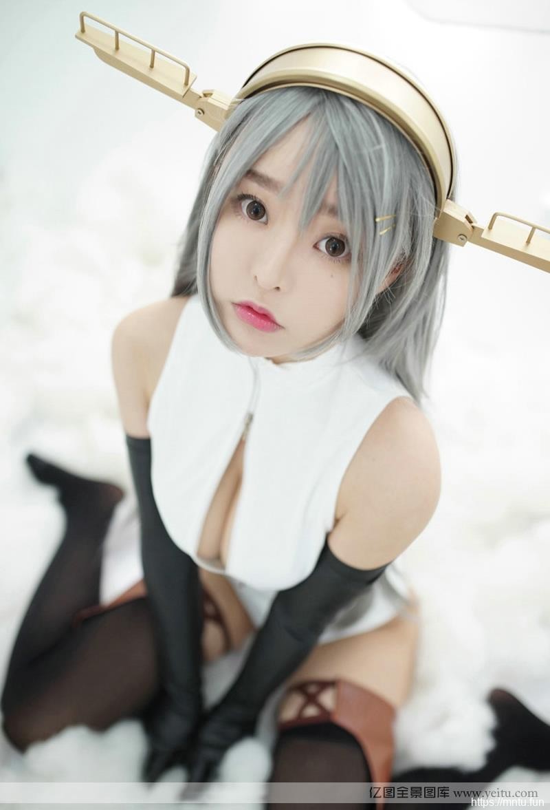性感cosplay系列萌妹子大胆开胸泳衣cosplay舰娘