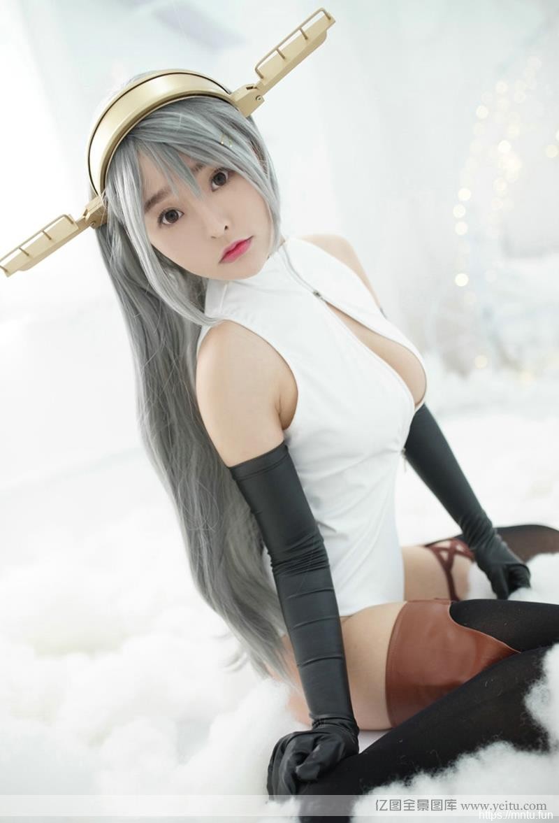 性感cosplay系列萌妹子大胆开胸泳衣cosplay舰娘