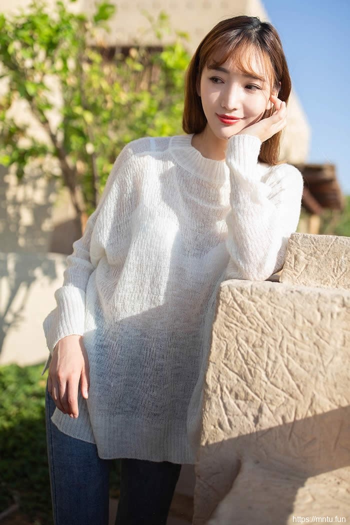 娇萌妹子陆萱萱网袜美腿极致撩人