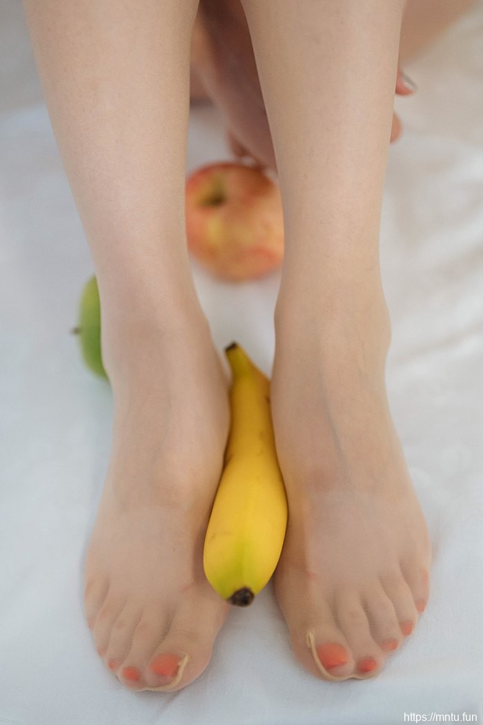 围裙厨娘梦心月半裸上阵尽展妍态