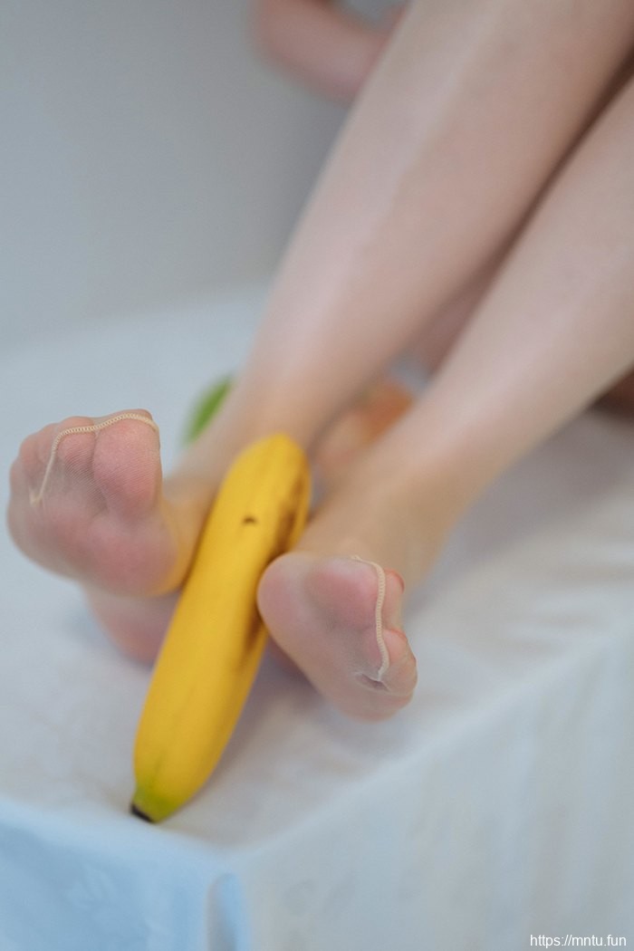 围裙厨娘梦心月半裸上阵尽展妍态