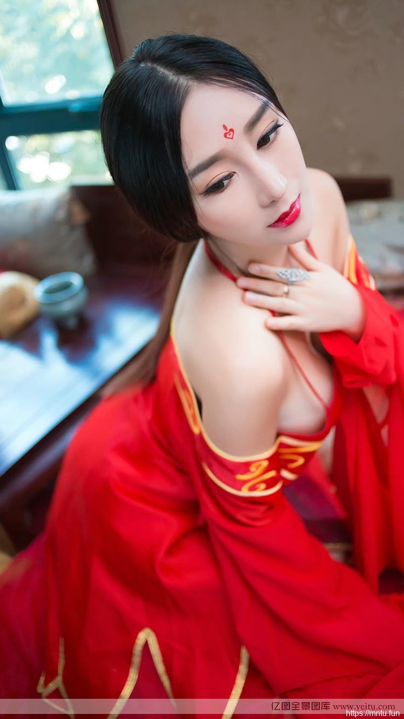 诱惑美女邹晶晶cosplcosplay制服ay花千骨