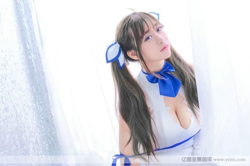 性感美女cosplay赫斯缇雅旗袍白丝cosplay诱惑美胸